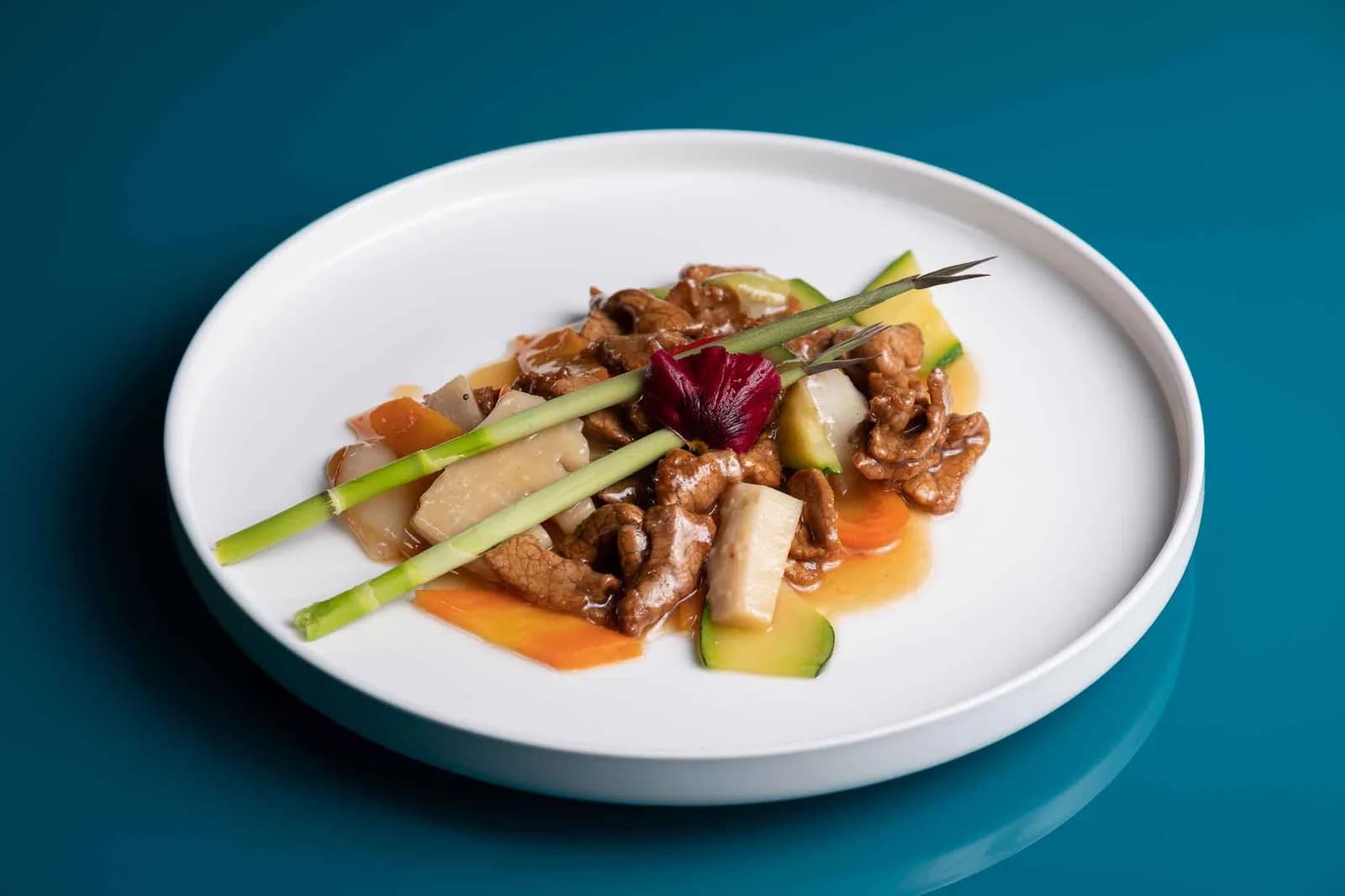 Manzo con Verdure Miste