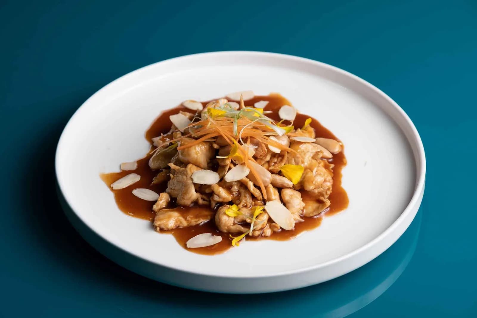 Pollo con Mandorle